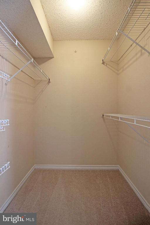 Building Photo - 1543 Lincoln Way