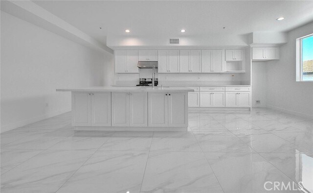 Building Photo - 7341 9th St