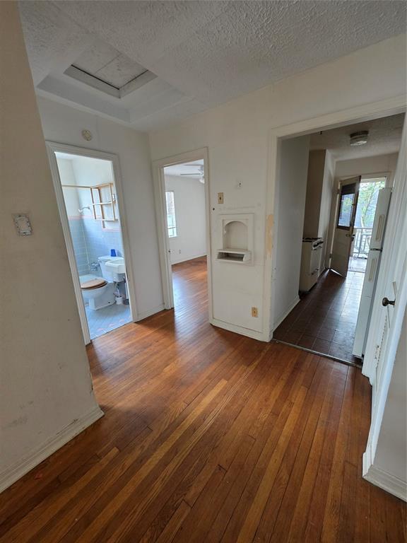 Building Photo - 3817 S Shepherd Dr