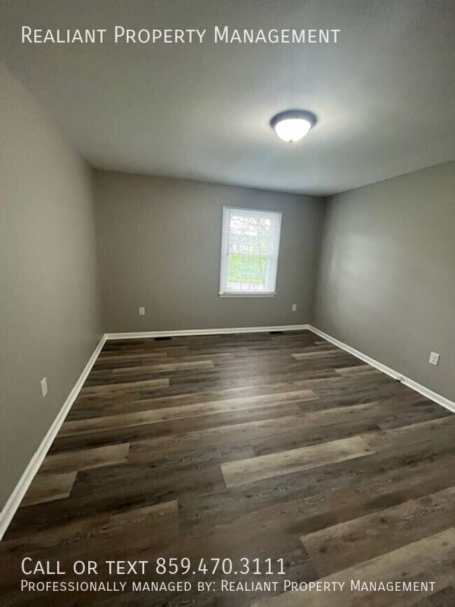 Building Photo - 164 Madonna Dr