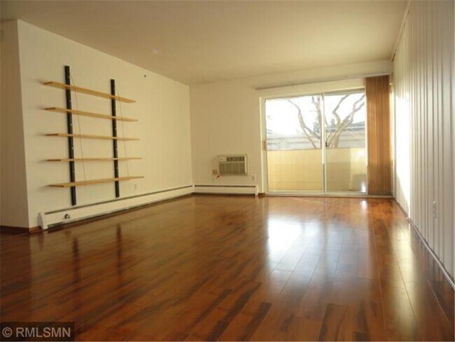 Building Photo - 7000 Sandell Ave