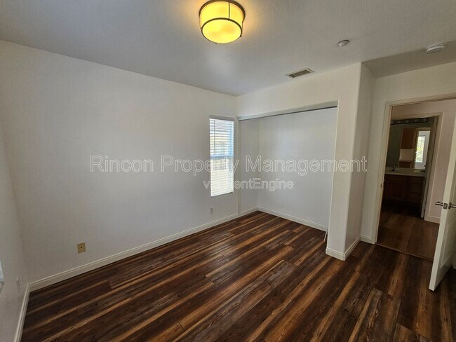 Building Photo - 4782 Templeton St