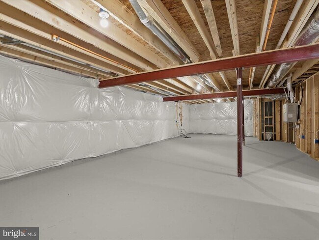 Building Photo - 4738 Naples Ave