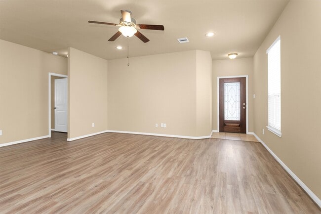Building Photo - 24734 Colonial Maple Dr