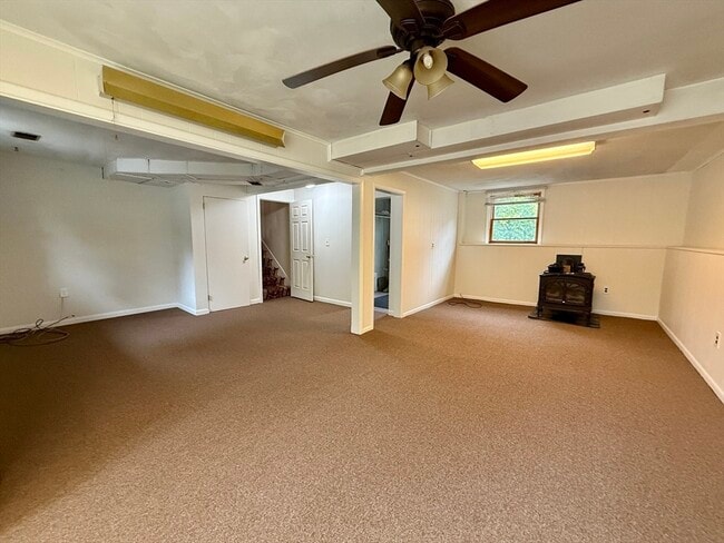 Building Photo - 207 Brook St