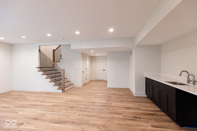 Building Photo - 871 Rosemary Gdns