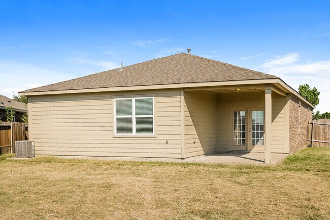 Building Photo - 2120 Foxglove Ct