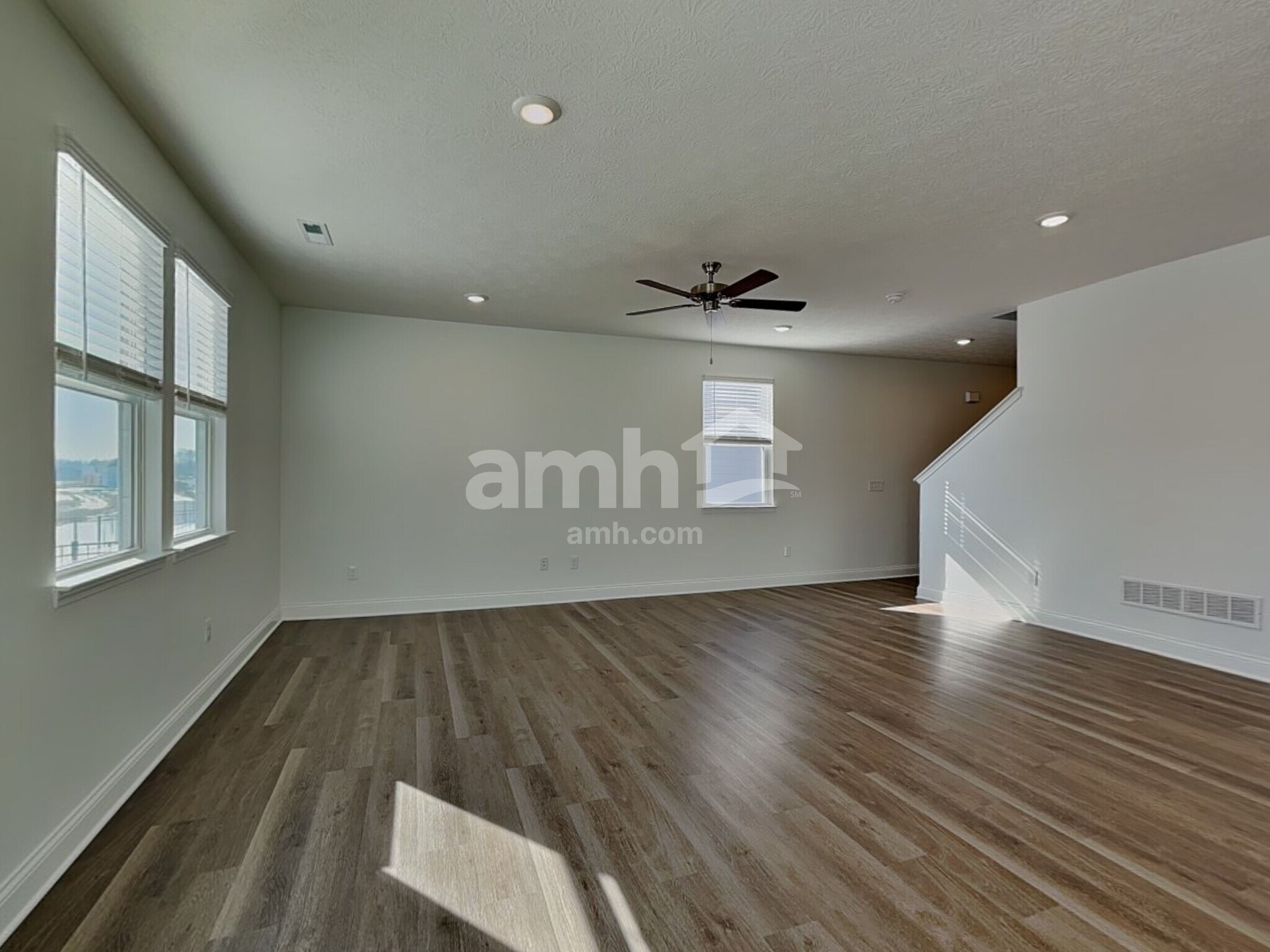 Building Photo - 9031 Henley Ave