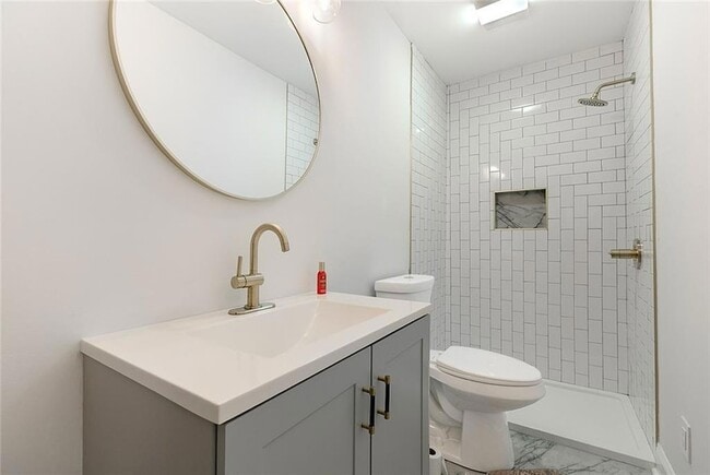 Building Photo - 1837 Touro St