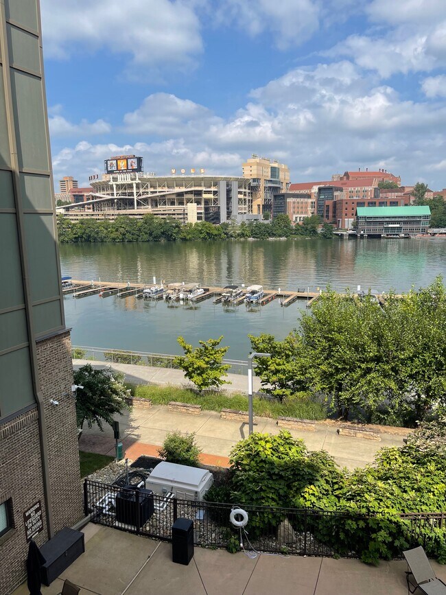 Building Photo - 445 W Blount Ave