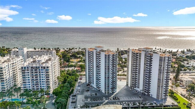 Building Photo - 2715 N Ocean Blvd