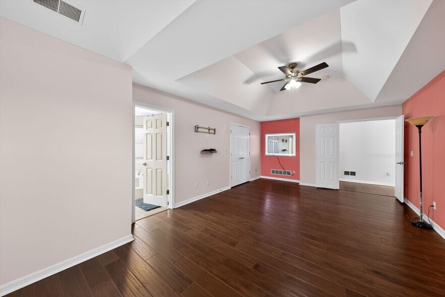 Building Photo - 6415 Evergreen Ct