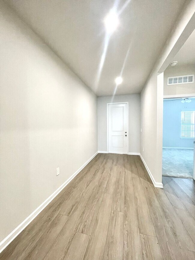 Building Photo - Move In June 16th! Brand New Construction ...