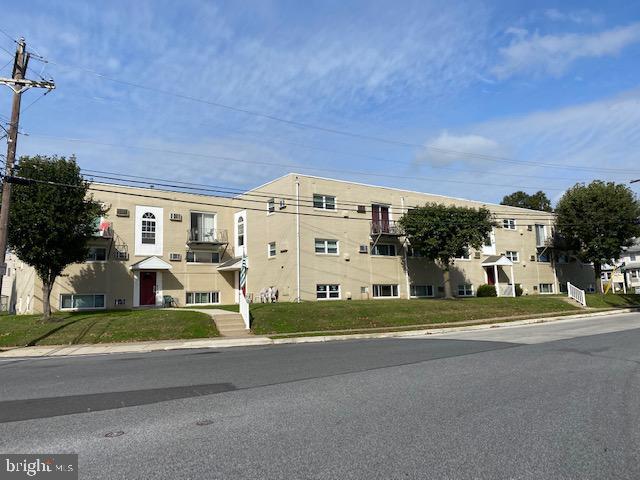 Building Photo - 294 E Winona Ave