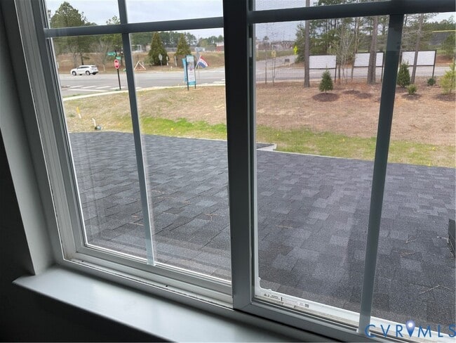 Building Photo - 6900 Sunrise Oasis Ln