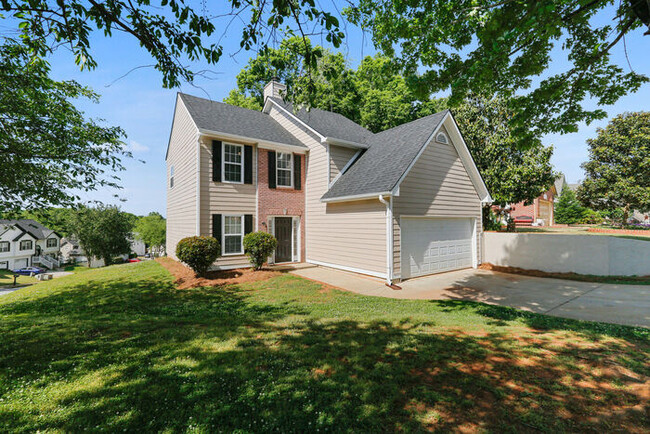 Building Photo - Fall in love with this home in Lawrenceville!