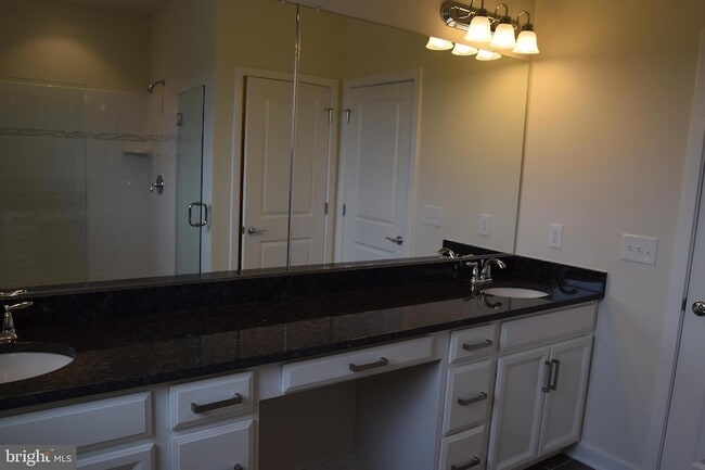 Building Photo - 19972 Abram Ter