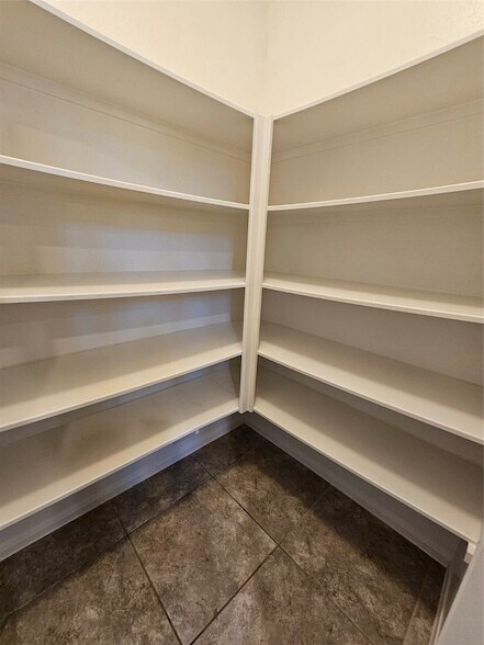 Building Photo - 24258 Via Vitani Dr