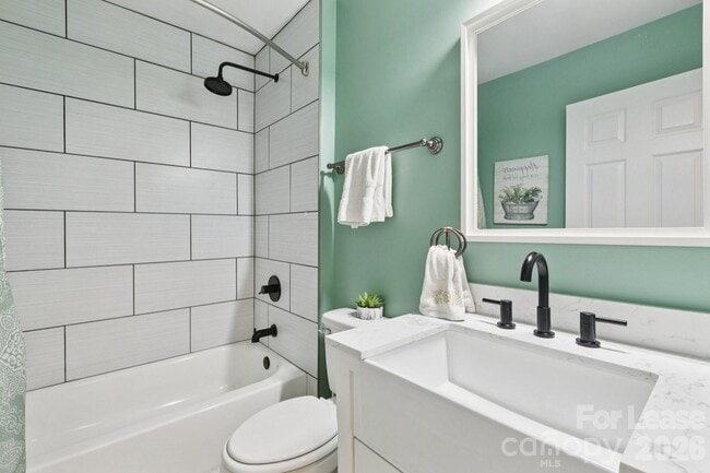 Building Photo - 6037 Queens Walk Ct