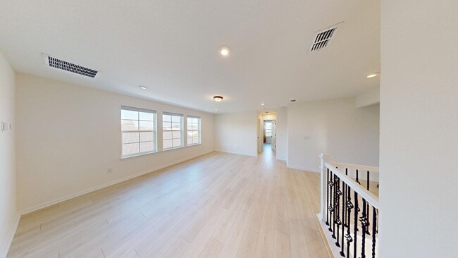 Building Photo - 4BR/ 4.5BA Beautiful Home In Eagles Landing