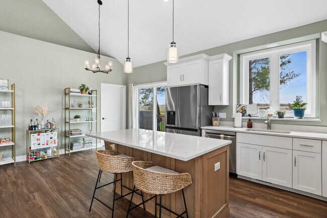 Building Photo - 534 Sudbury Cir