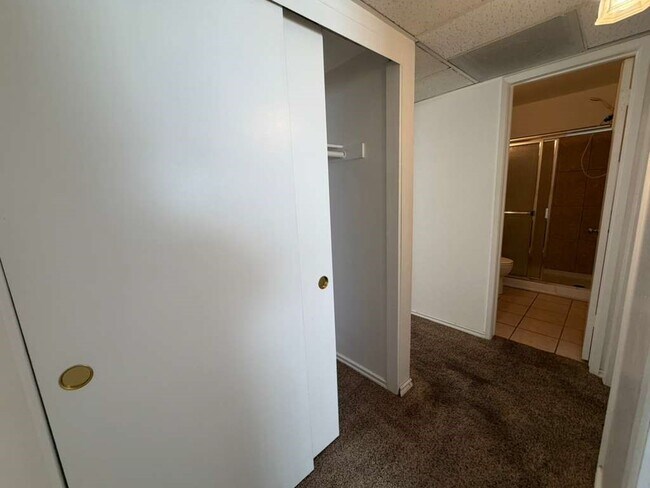 Building Photo - 330 N Chapel Ave