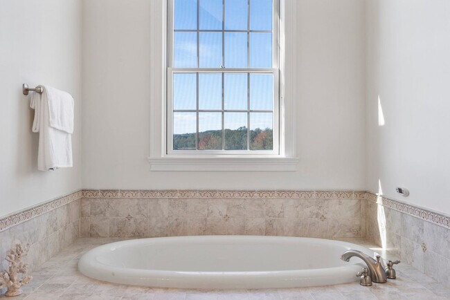 Building Photo - 45 Conklingtown Rd