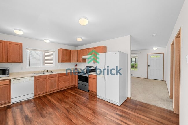 Building Photo - Charming Detached Cottage in Snoqualmie Ridge - Award Winning Schools!