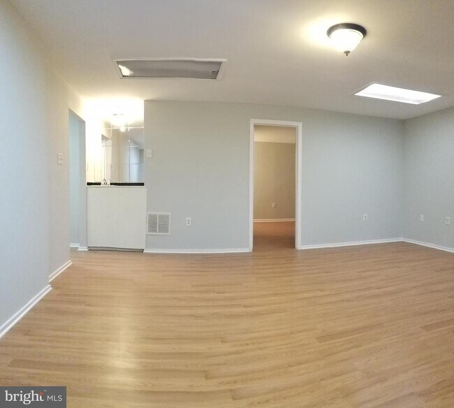 Building Photo - 13928 Mustang Hill Ln