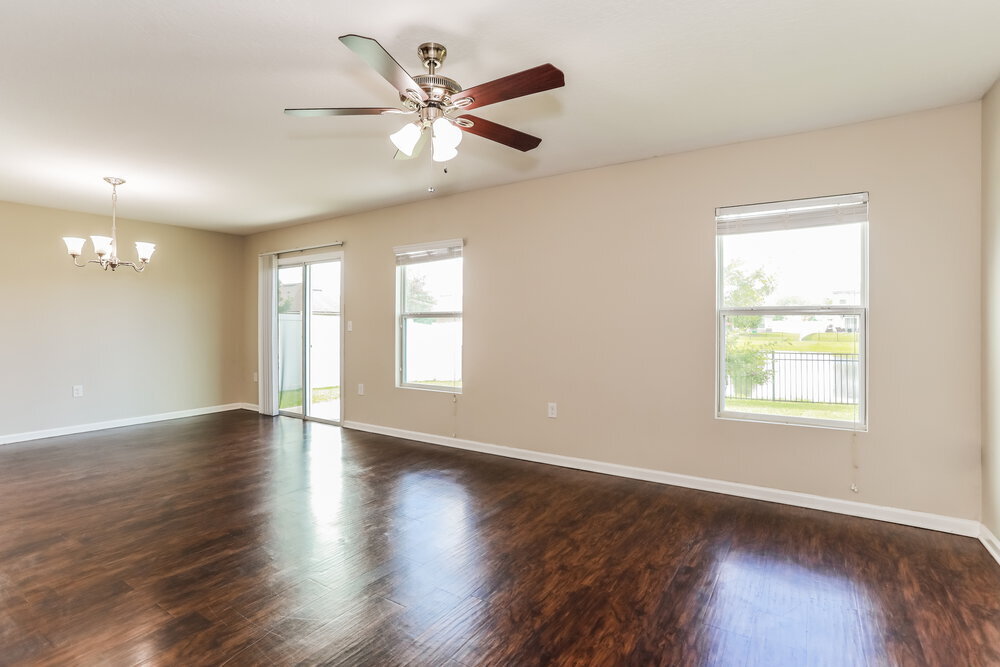 Building Photo - 3275 Canyon Falls Dr