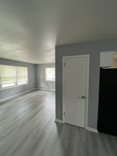 Building Photo - 520 S Eastern Ave