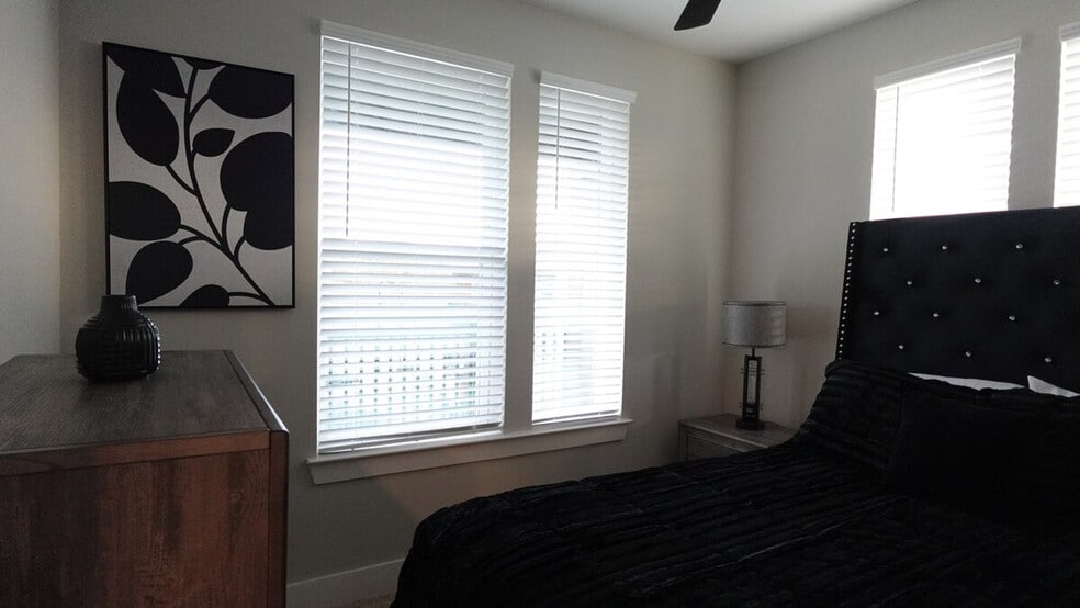 Building Photo - 1985 Startown Rd