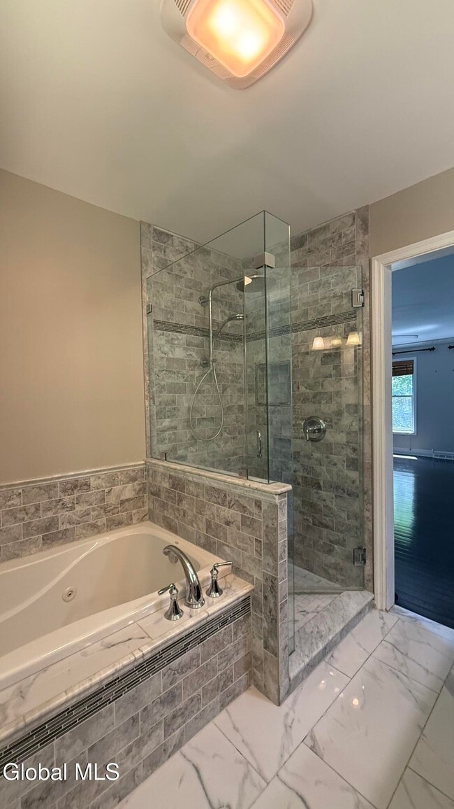 Building Photo - 60 Sherwood Trail