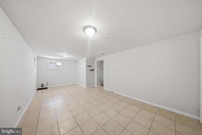 Building Photo - 7611 Temple Hill Rd