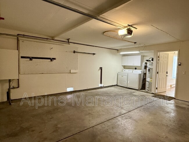 Building Photo - 2657 Kentworth Way