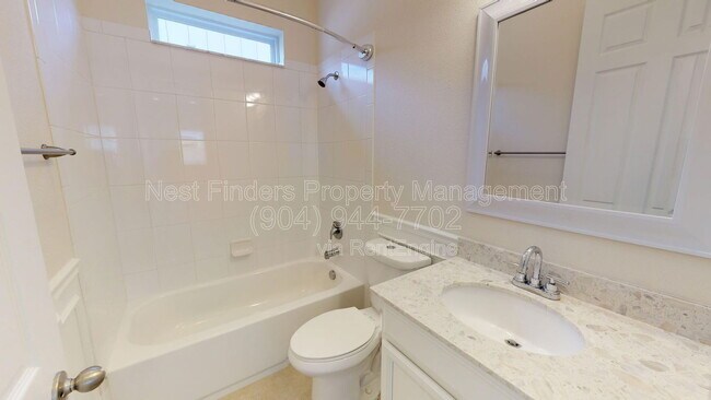 Building Photo - 203 Southern Oak Dr