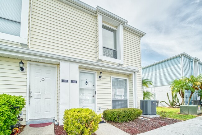 Building Photo - 11912 Cypress Hill Cir