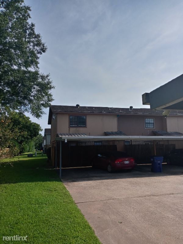Building Photo - 6040 Bedford Dr