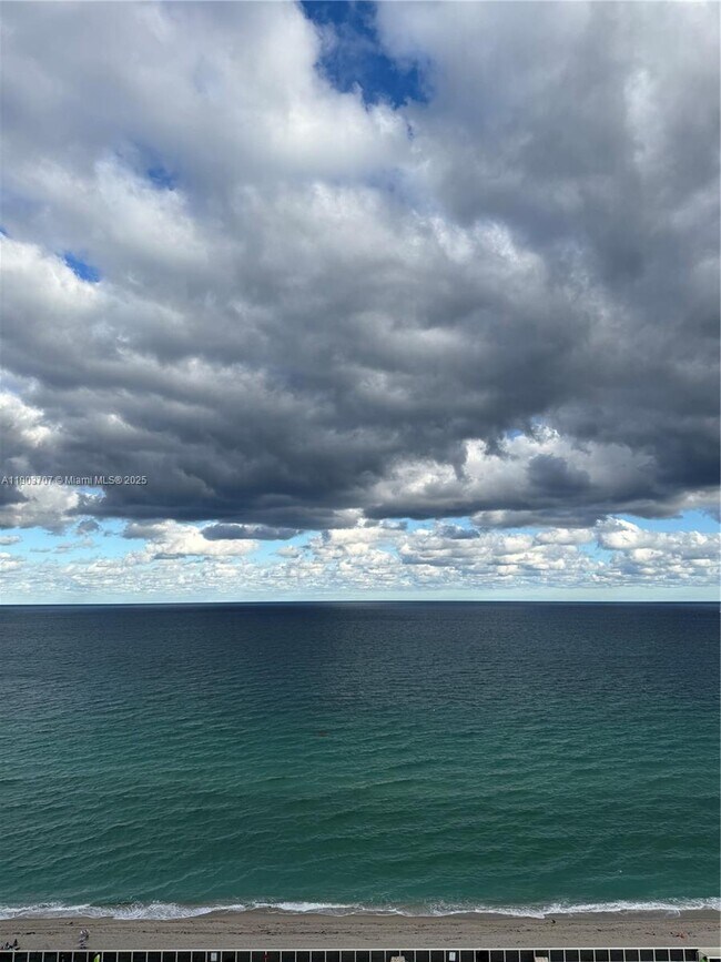 Building Photo - 1850 S Ocean Dr