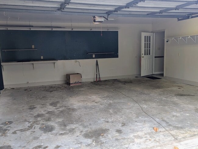Building Photo - 3929 Calle De Santos Rd