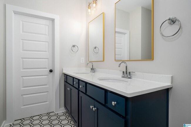 Building Photo - 1195 Windsor Sq