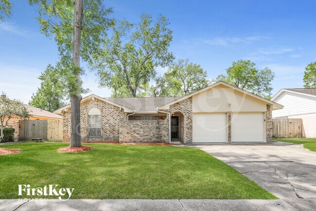 Building Photo - 13914 Duncannon Dr