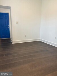 Building Photo - 3244 N 20th St