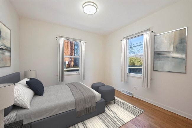 Building Photo - 580 Ivy Ct