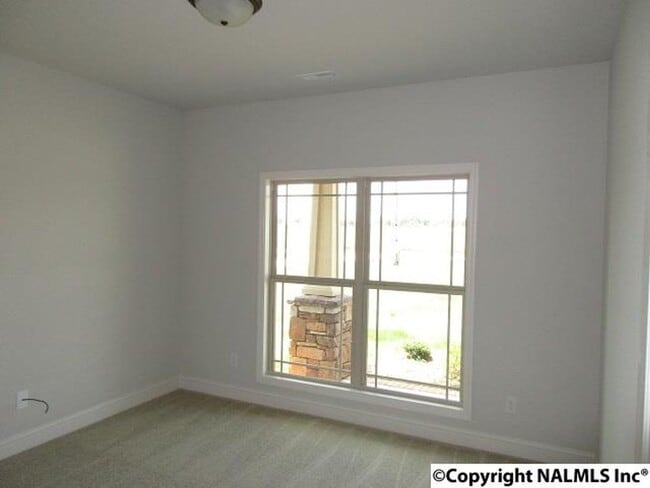 Building Photo - LIKE NEW!  FOUR BEDROOM BRICK HOME IN HAZE...
