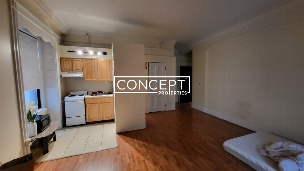 Building Photo - 62 Boylston St