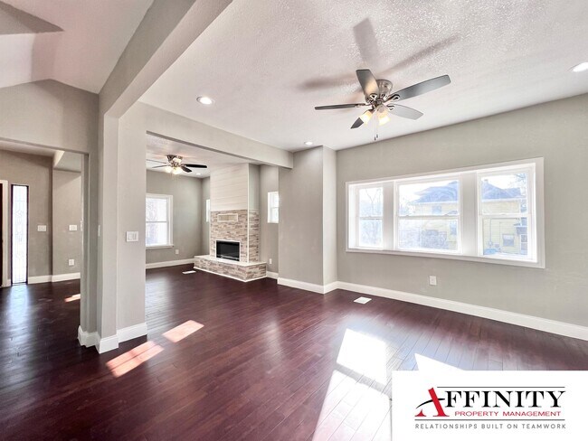 Building Photo - 3606 S Benton Ave