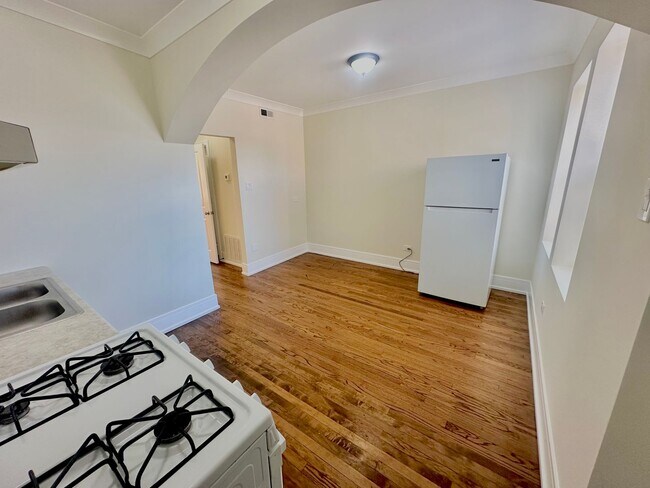 Building Photo - 1838 50th Ct