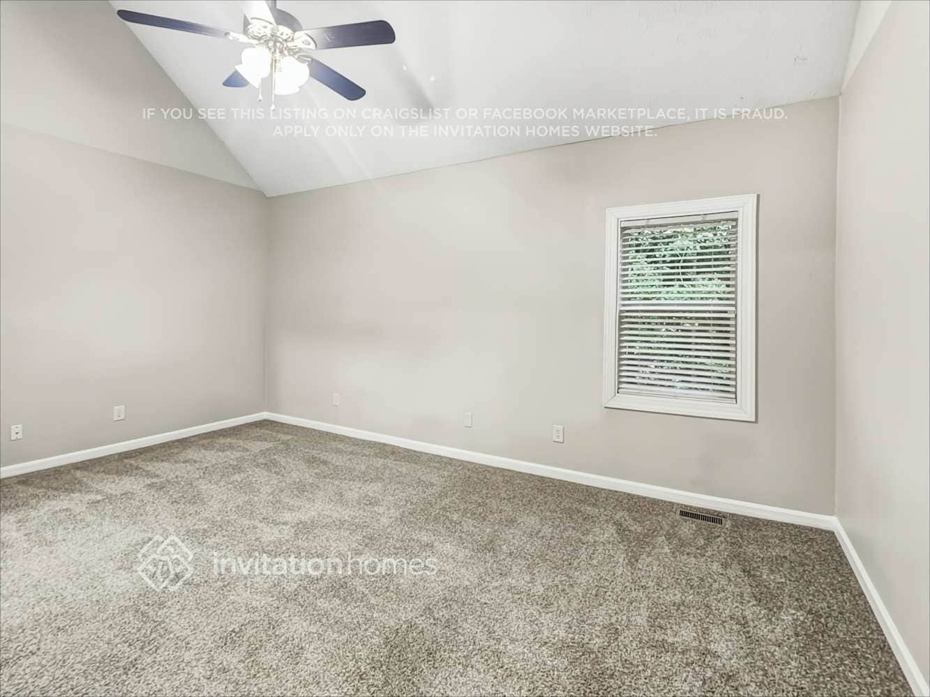 Building Photo - 1040 Burning Bush Dr