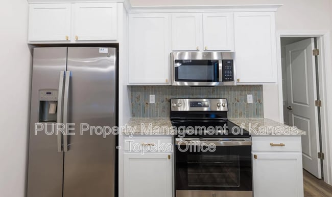 Building Photo - 3312 SE 22nd St